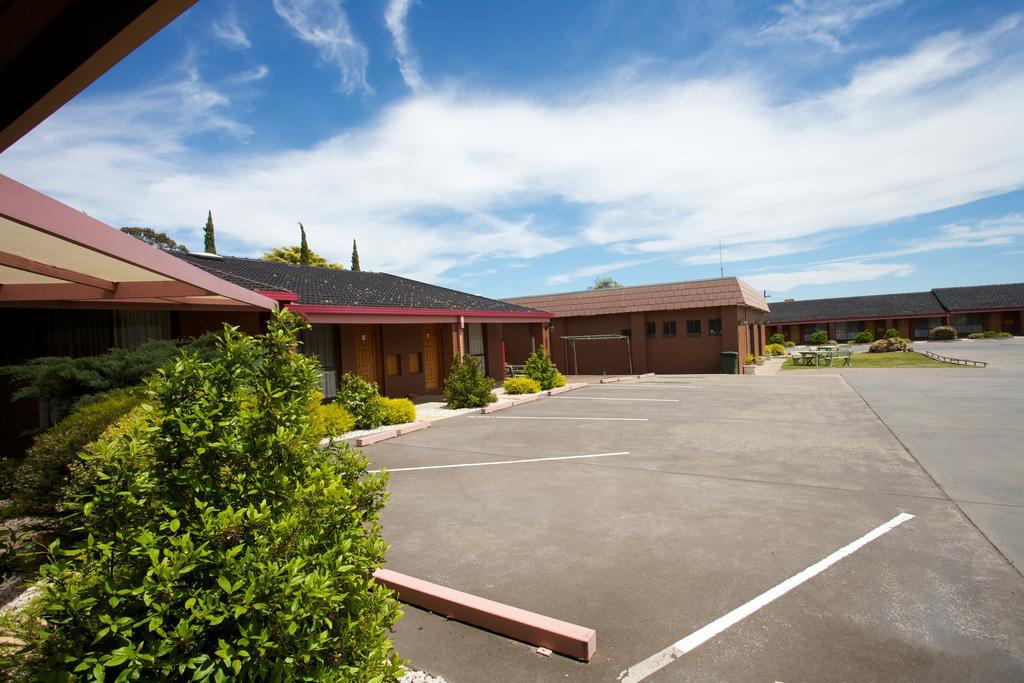 Golden Grain Motor Inn Horsham Exterior photo
